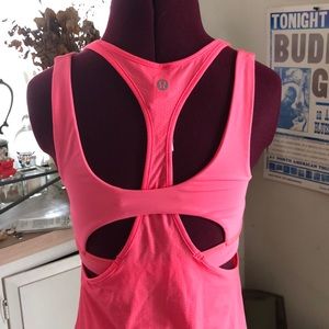 Lululemon workout tank with built in sports bra